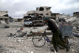 Vyše 1700 vzbúrencov a civilistov odišlo do povstaleckých oblastí provincie Idlib.