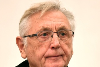 Jiří Menzel.