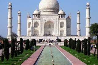 Svetoznáma indická pamiatka Tádž Mahal