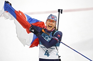 S vlajkou: Kuzminová ukázala, že je veľká slovenská patriotka.
