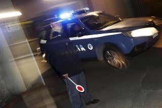 Talianska polícia odhalila gang falošných policajtov. Ilustračná foto: Reuters