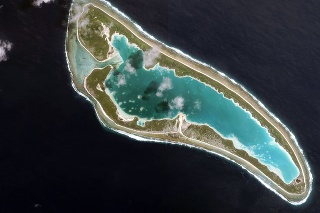 Ostrov Nikumaroro v Ticho oceáne.