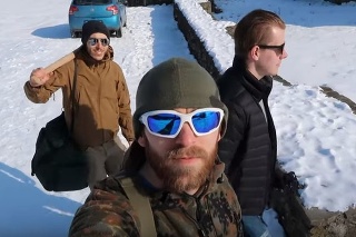 Traja kamaráti sa vybrali v mraze na Litovskú Maru.