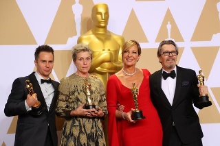 Oscaroví víťazi Sam Rockwell, Frances McDormand, Allison Janney a Gary Oldman.
