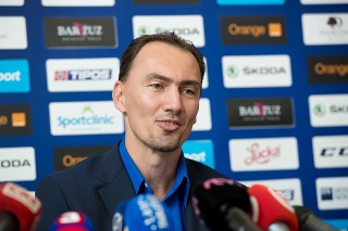 Miroslav Šatan po nástupe do funkcie vyhlásil v slovenskom hokeji amnestiu.