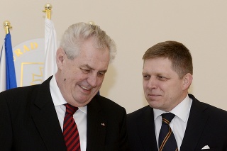 Fico a Zeman v Bratislave v roku 2013, záber pochádza z jeho prvej zahraničnej cesty vo funkcii prezidenta.
