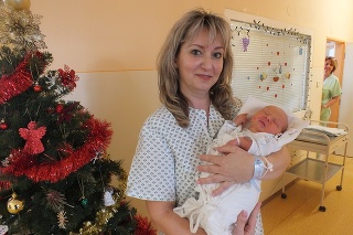 Amália Košková ( 41) z Trhovišťa v košickej pôrodnici ešte 30. decembra priviedla na svet už treťorodeného syna Matúša.