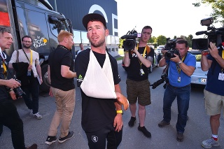 Cavendish má zlomenú lopatku a lúči sa s Tour.