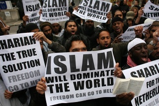Moslimovia sa cítia v Európe diskriminovaní.