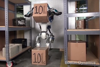 Robot, aký tu ešte nebol, zvláda aj manuálne práce: Nahradí Atlas dnešných skladníkov?