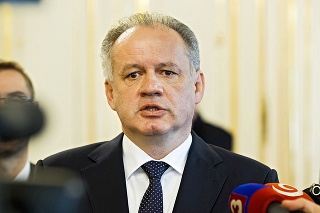 Ešte v roku 2014 sa Bezák začal stretávať s prezidentom Andrejom Kiskom.
