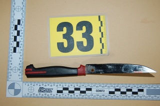 V súvislosti s vraždou na Kysuciach polícia zverejnila foto tohto nožíkatento nožíka. 