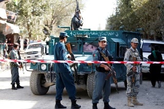 Štyria ľudia zahynuli pri samovražednom útoku v Kábule.