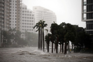 Hurikán Irma dorazil k Floride. 