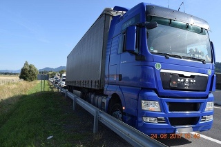 Podľa polície poľský vodič tohto kamiona mal zraziť dôchodkyňu Vieru († 71) z Liptovského Mikuláša.  