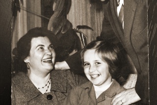 Janka Guzová na rodinnej snímke s manželom Júliusom a dcérou Želmírou.