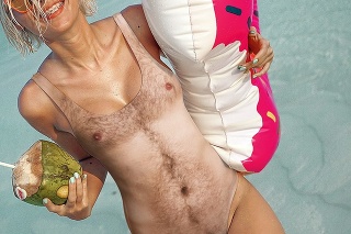 Americká spoločnosť Beloved Shirts predstavila nové modely dámskych plaviek s potlačou mužskej chlpatej hrude.