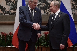 V. Putin sa stretol so svojím českým náprotivkom M. Zemanom v čínskom Pekingu.