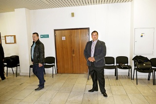  Prokurátor sa po vynesení verdiktu, ktorý obžalovaného Petra (45) po tretí raz oslobodil, na mieste odvolal.
