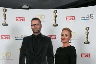Scénarista Klaus s manželkou. 