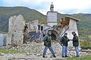 Zemetrasenie zničilo aj kostol v Campi di Norcia.