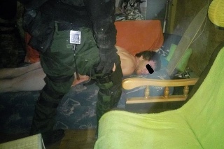 Takto zatkli policajní kukláči väzňa Ľubomíra Behána.  