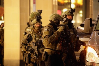 Po teroristických útokoch štáty posilnili policajné zložky.