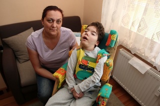 Miško Brádnanský (6) z Brezna trpí od narodenia viacerými ťažkými zdravotnými problémami.