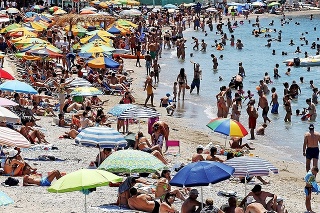 Po zvýšení DPH na ostrovoch sa dá očakávať zdraženie dovoleniek v Grécku.
