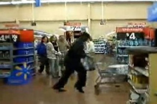 Michael Jackson v supermarkete.