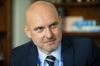 Podľa ministra školstva, vedy, výskumu a športu SR Branislava Gröhlinga sa v priebehu júla vláda rozhodne, čo bude s NFŠ.