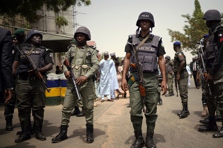 Nigérijskí policajti.