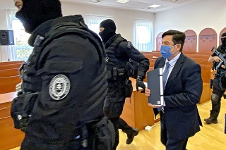 Marián Kočner prišiel na súd  ako jediný, Zsuzsová aj Szabó povolili pojednávanie bez nich.