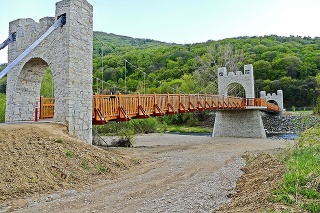 Most je súčasťou  cyklochodníka.
