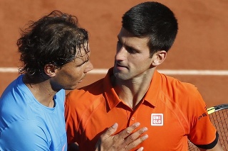 Rafael Nadal hral na Roland Garros so superdrahými hodinkami na ruke. 