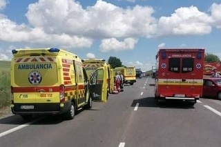 Dopravná nehoda sa stala na ceste I/16 neďaleko Slatinky v okrese Zvolen.