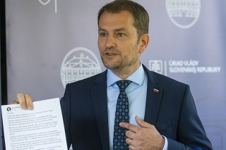 Predseda vlády SR Igor Matovič počas tlačovej konferencie ohľadne svojej diplomovej práce.
