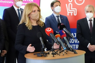 Prezidentka Zuzana Čaputová navštívila vakcinačné centrum v Banskej Bystrici.
