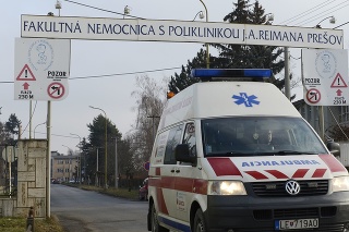 Muž bol hospitalizovaný vo fakultnej nemocnici v Prešove.