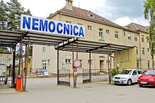 Muž bojoval tri dni o život v Hornooravskej nemocnici s poliklinikou v Trstenej, žiaľ, zachrániť sa ho nepodarilo. 