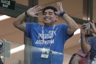 Legendárny argentínsky futbalista Diego Maradona zomrel v stredu vo veku 60 rokov.