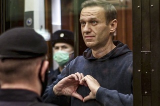 Ruský opozičný líder Alexej Navaľnyj na súde