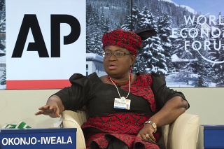 Novou šéfkou WTO sa stala Nigérijčanka Ngozi Okonjo-Iwealaová