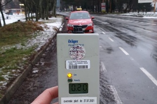 Taxikár z Prievidze hneď zrána nafúkal.