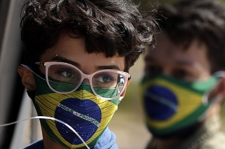 V Brazílii sa nakazili už takmer 4 milióny ľudí.