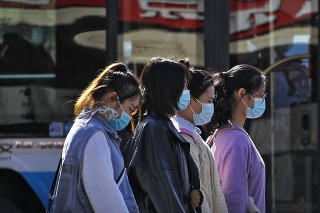 V Číne otestovali takmer 5 miliónov obyvateľov po potvrdení nákazy u jednej ženy.