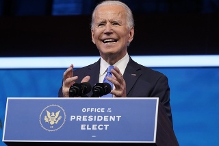 Joe Biden dostáva gratulácie k víťazstvu vo voľbách za prezidenta USA aj po mesiaci.