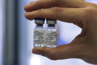 V Rusku zaregistrovali prvú vakcínu proti koronavírusu.