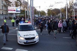 Protivládny protest v Bratislave. 