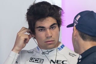 Na snímke Kanaďan Lance Stroll.